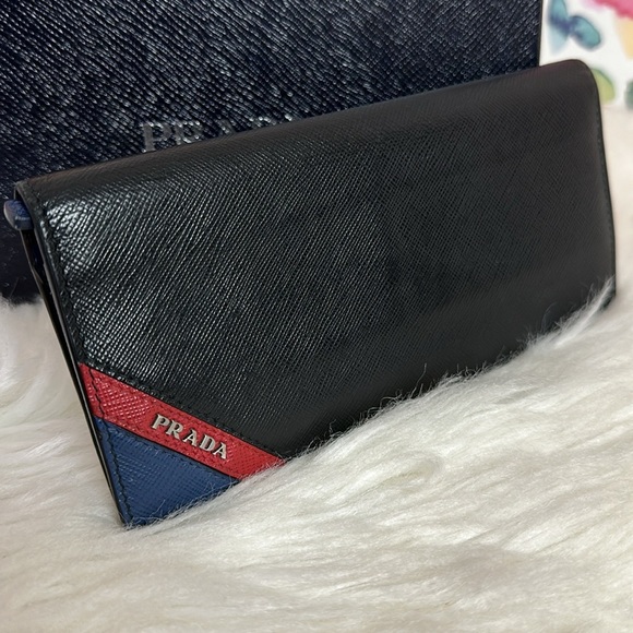 💯Authentic Prada Long Wallet🍀 - Picture 11 of 14